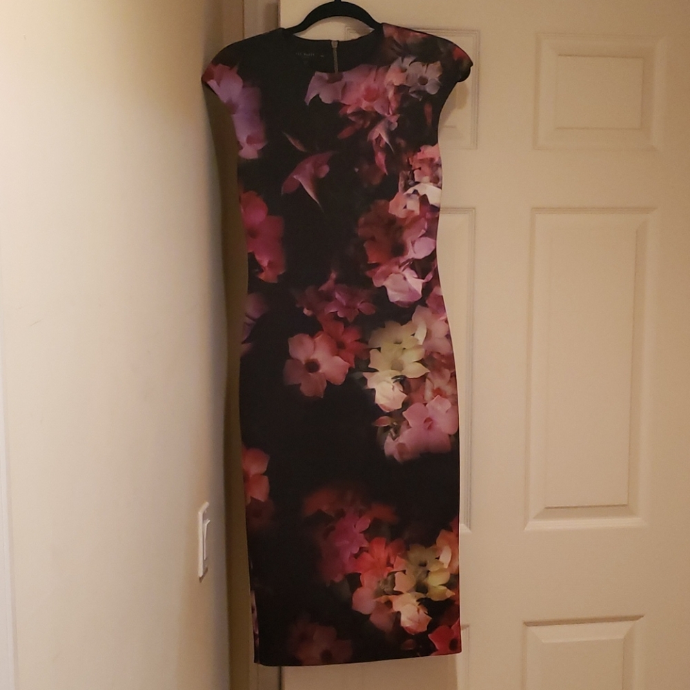 TED BAKER Floral Cap-Sleeve Sheath Dress